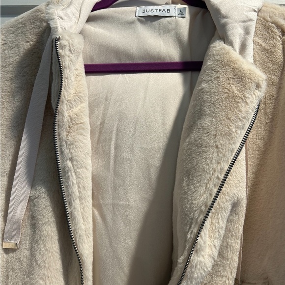 Justfab brand new with tags fuzzy jacket - Picture 6 of 9